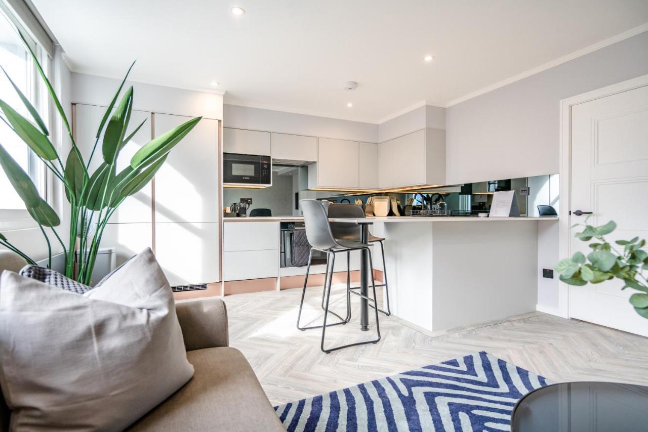 Modern & Chic One Bedroom Apartments In Fitzrovia By Sojo Stay London Bagian luar foto